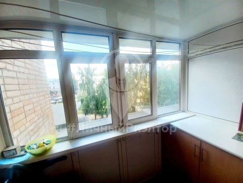 3-к квартира, 4/9 эт., 52м²