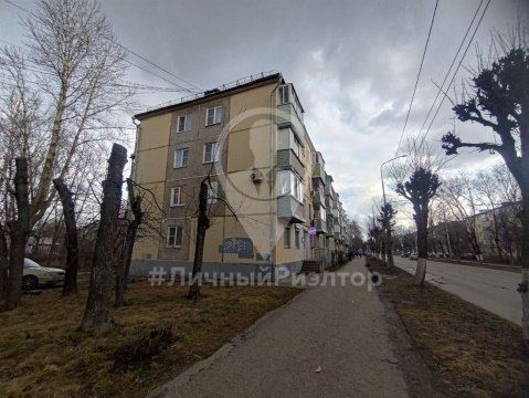 2-к квартира, 1/4 эт., 44м²
