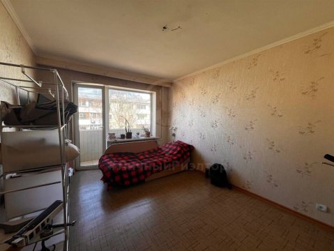 2-к квартира, 4/5 эт., 60м²