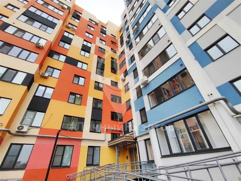3-к квартира, 1/10 эт., 69м²