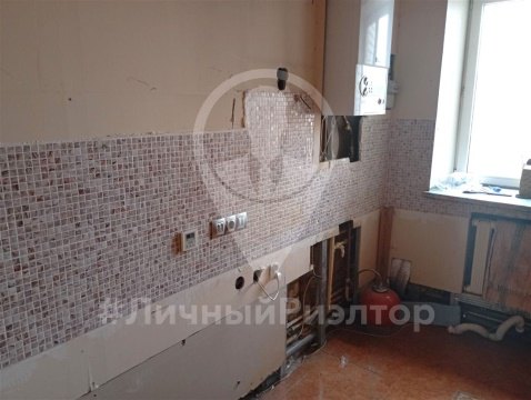2-к квартира, 3/3 эт., 195м²