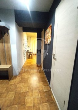 1-к квартира, 1/10 эт., 40м²