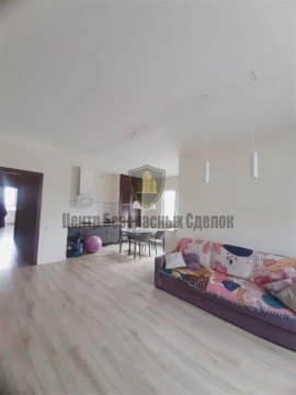 2-к квартира, 2/8 эт., 73м²