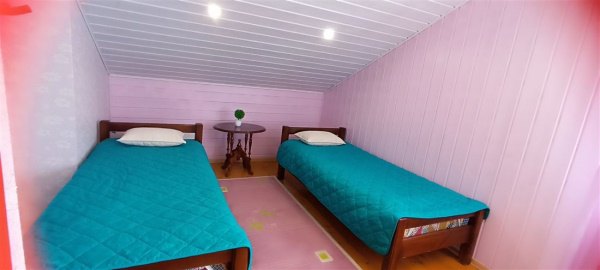 Дом 180м², участок 6 сот.