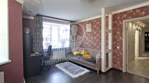 2-к квартира, 1/5 эт., 61м²