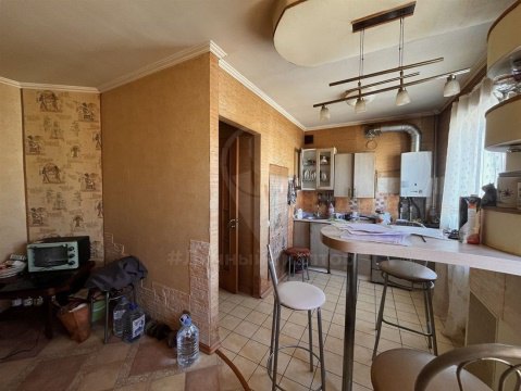2-к квартира, 4/5 эт., 60м²