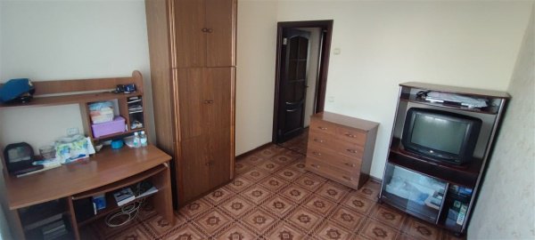 3-к квартира, 6/9 эт., 63м²