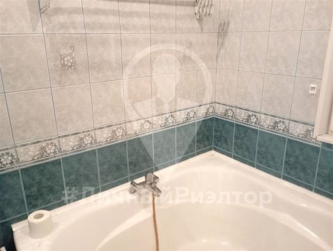 2-к квартира, 3/3 эт., 195м²