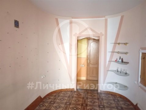 2-к квартира, 3/3 эт., 195м²