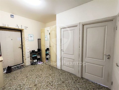 3-к квартира, 1/10 эт., 69м²