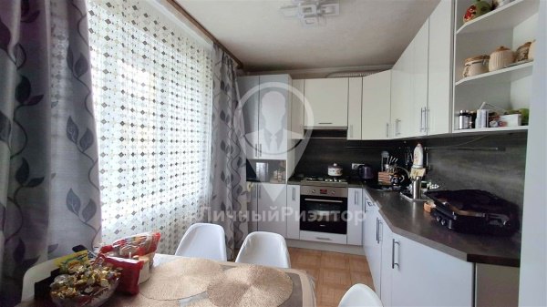 2-к квартира, 1/5 эт., 61м²