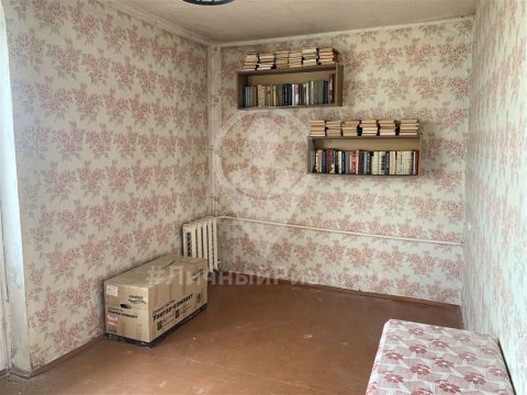 2-к квартира, 5/5 эт., 42м²