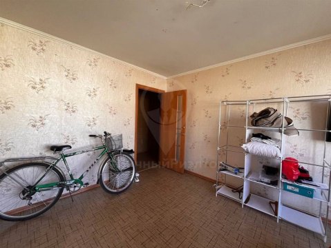 2-к квартира, 4/5 эт., 60м²
