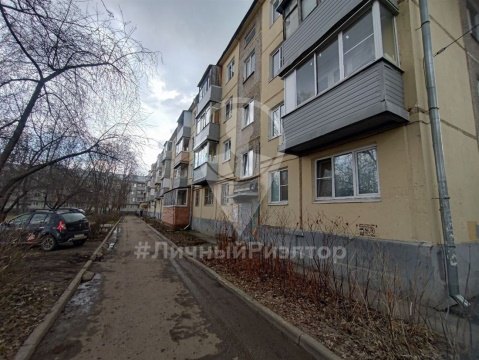 2-к квартира, 1/4 эт., 44м²