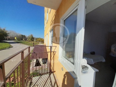 2-к квартира, 1/5 эт., 42м²